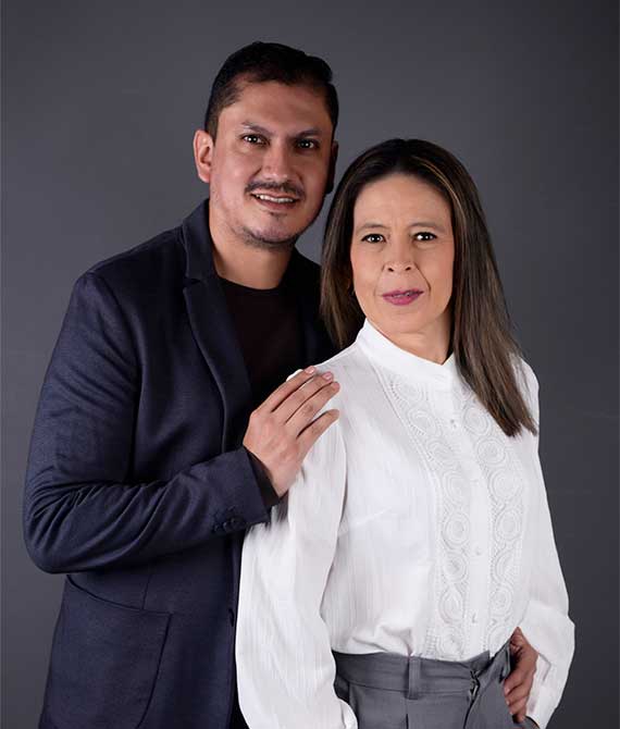 Pst. Luis Fernando y Yamileth Angelica Ramírez
